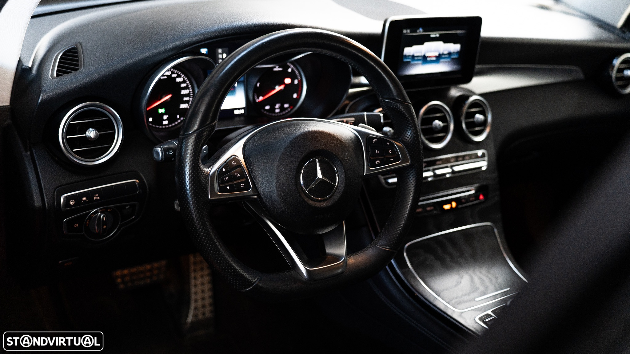 Mercedes-Benz GLC 350 d 4Matic 9G-TRONIC AMG Line - 22