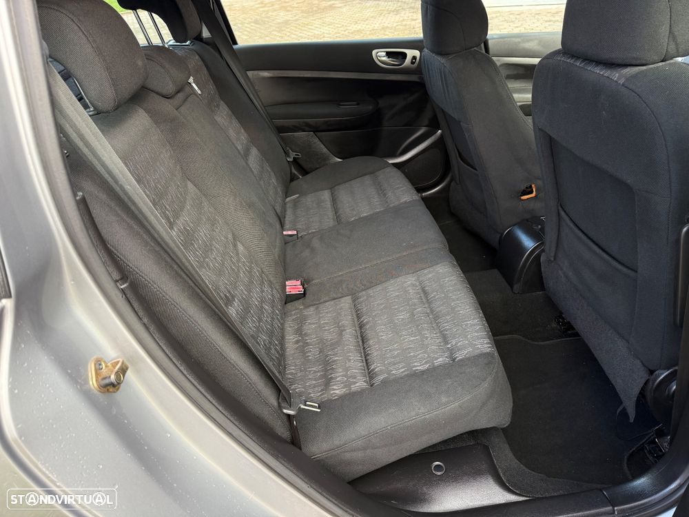 Peugeot 307 Break 1.4 HDi XR - 12