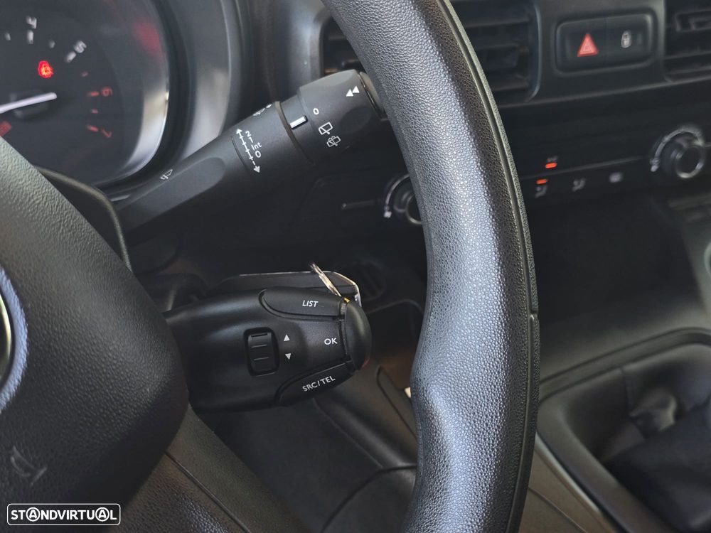 Toyota Proace City 1.5D - 13