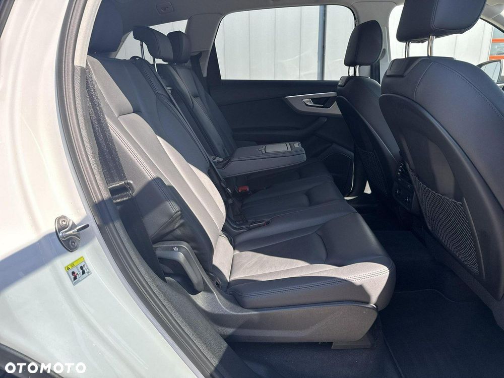 Audi Q7 - 17