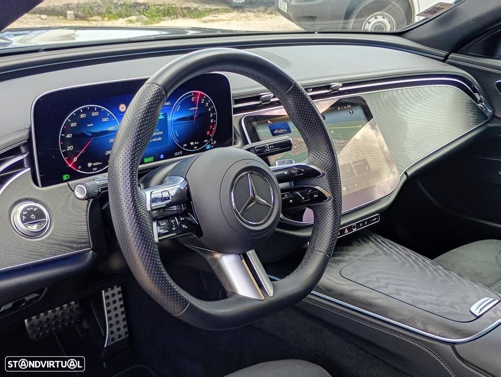 Mercedes-Benz E 300 e AMG Line - 17