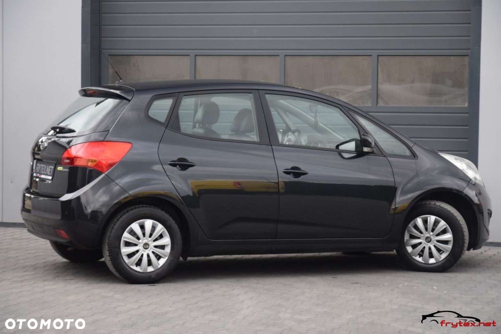 Kia Venga - 10