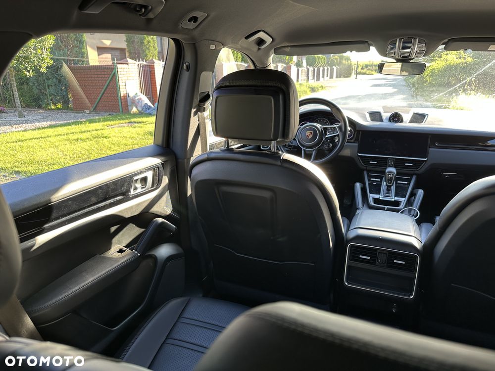 Porsche Cayenne - 19