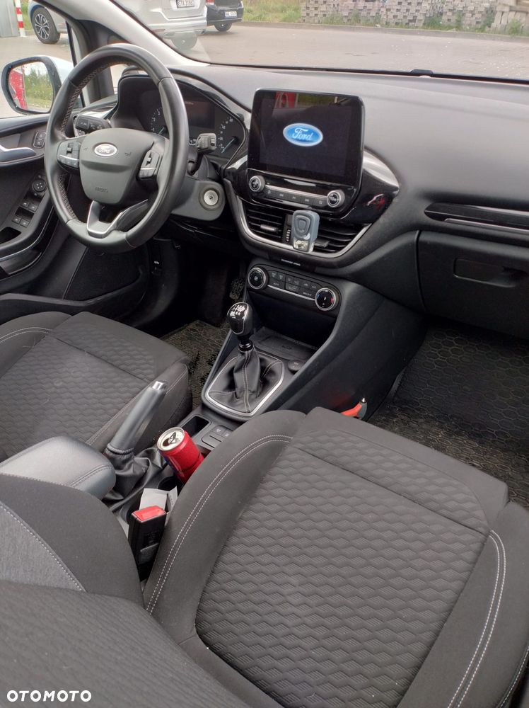 Ford Fiesta 1.0 EcoBoost Hybrid S&S TITANIUM - 17