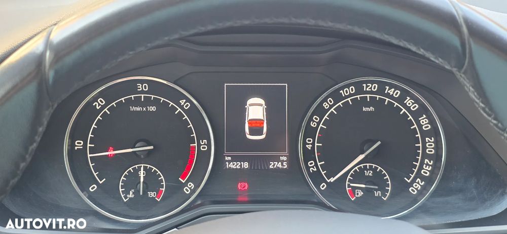 Skoda Superb 2.0 TDI Ambition - 29