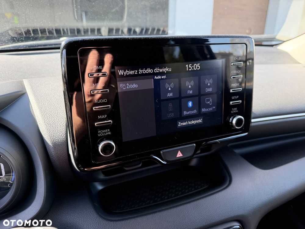 Toyota Yaris Hybrid 1.5 Executive - 21