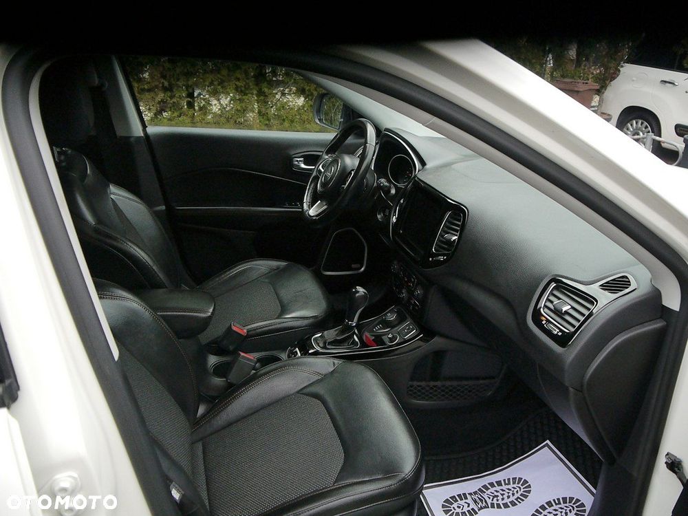 Jeep Compass 2.0 MultiJet Active Drive Automatik Limited - 28