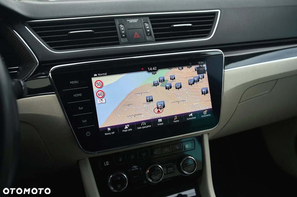 Skoda Superb 2.0 TDI L&K - 31