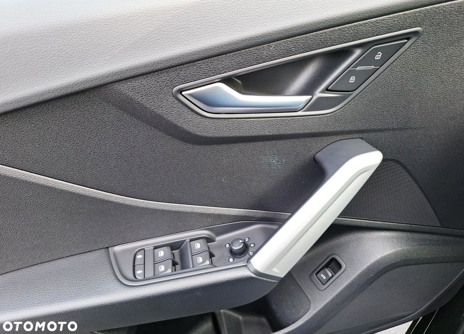 Audi Q2 35 TFSI Advanced S tronic - 9