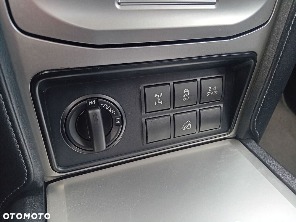 Toyota Land Cruiser LC 2.8 D-4D Prestige - 18