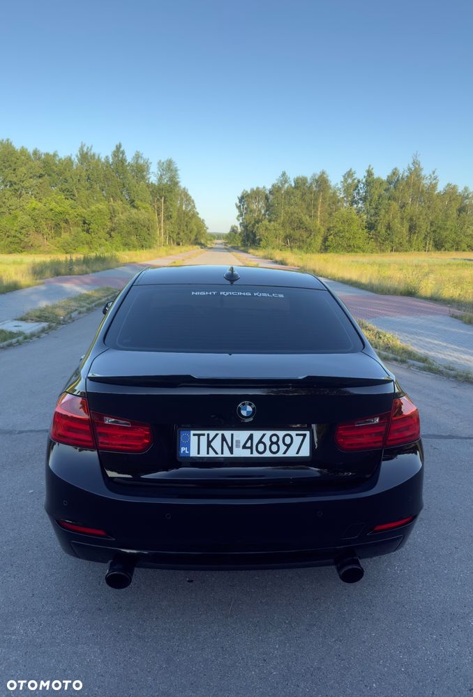 BMW Seria 3 318d Blue Performance Sport Line - 7