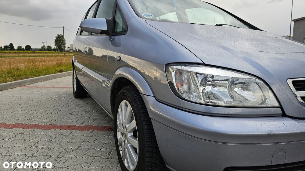 Opel Zafira 1.8 16V Comfort - 13