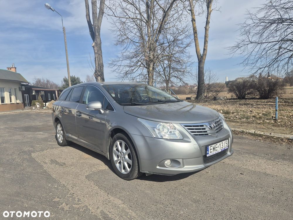 Toyota Avensis 2.0 D-4D Sol - 1