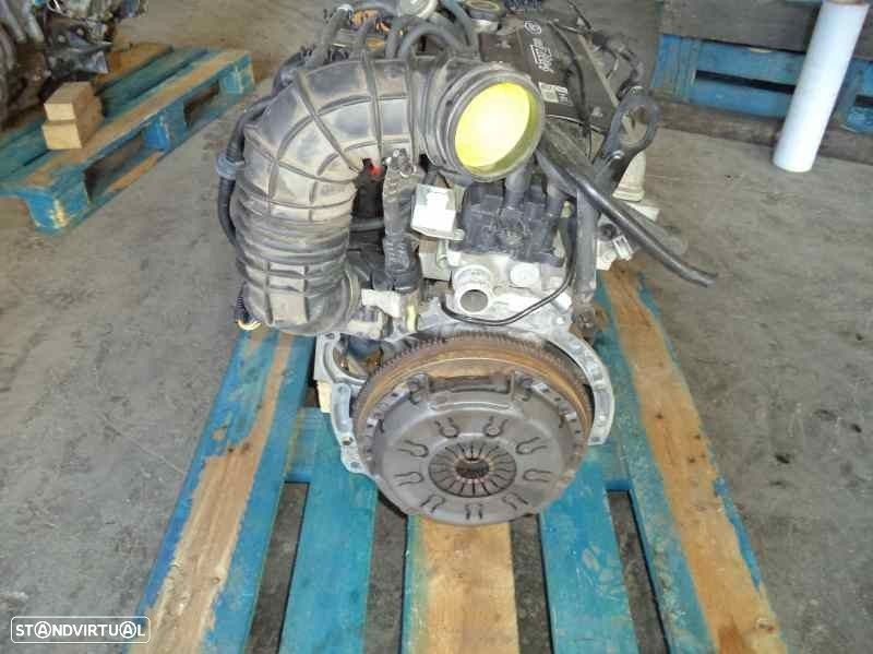 MOTOR COMPLETO FORD FOCUS 1998 -FYDA - 4