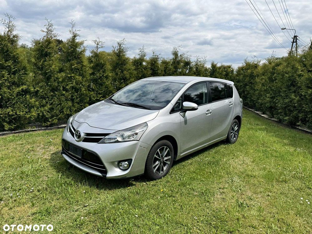 Toyota Verso 1.6 D-4D Premium 7os - 9