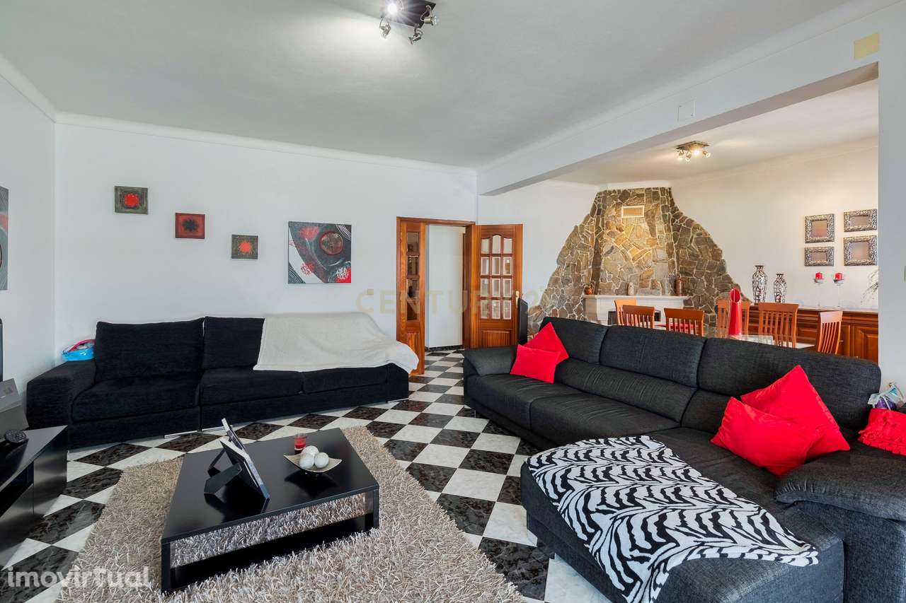 Moradia T6 – Espaço, Conforto e Localização Privilegiada em Setúbal - Grande imagem: 5/29