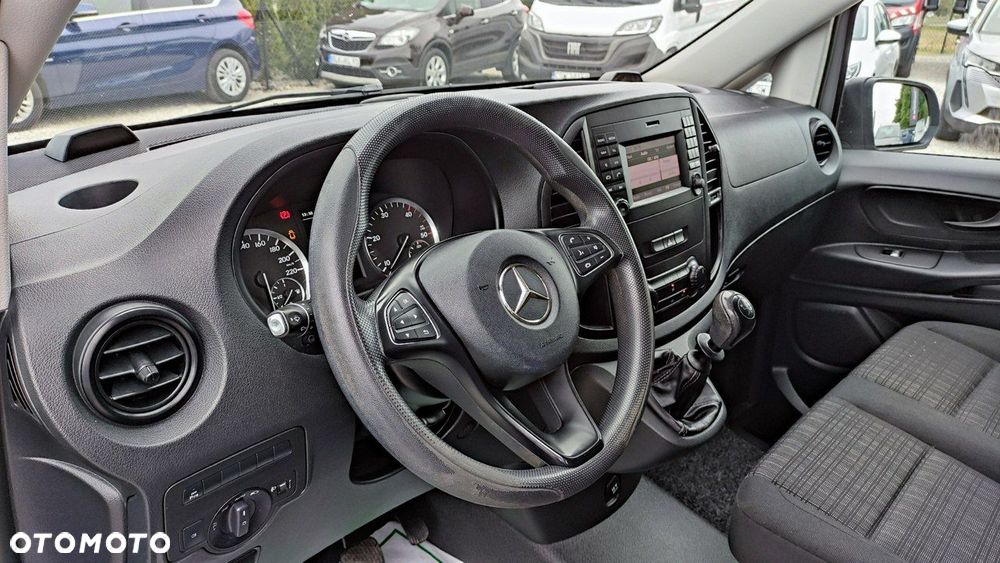 Mercedes-Benz Vito - 24