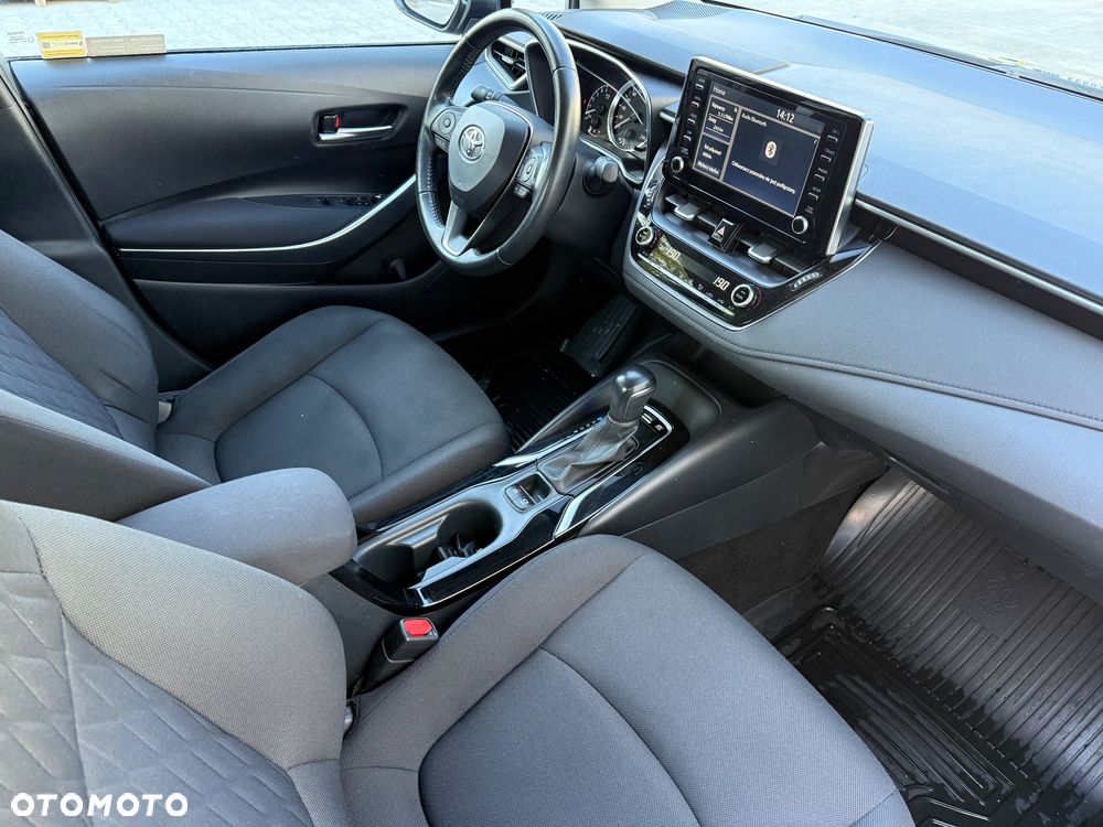 Toyota Corolla 1.8 Hybrid Comfort - 17
