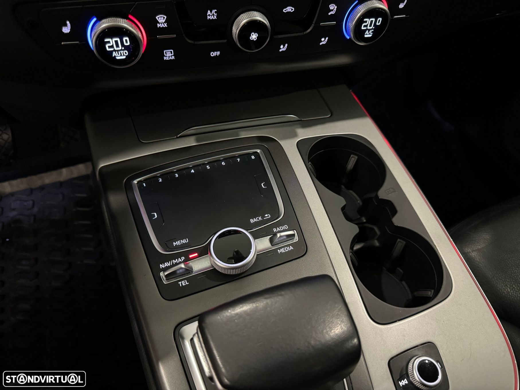 Audi Q7 3.0 TDI quattro tiptronic 7L - 42