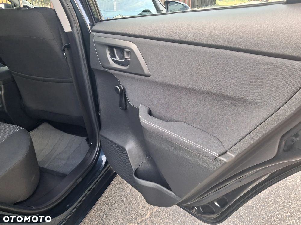 Toyota Auris 1.6 Executive - 10