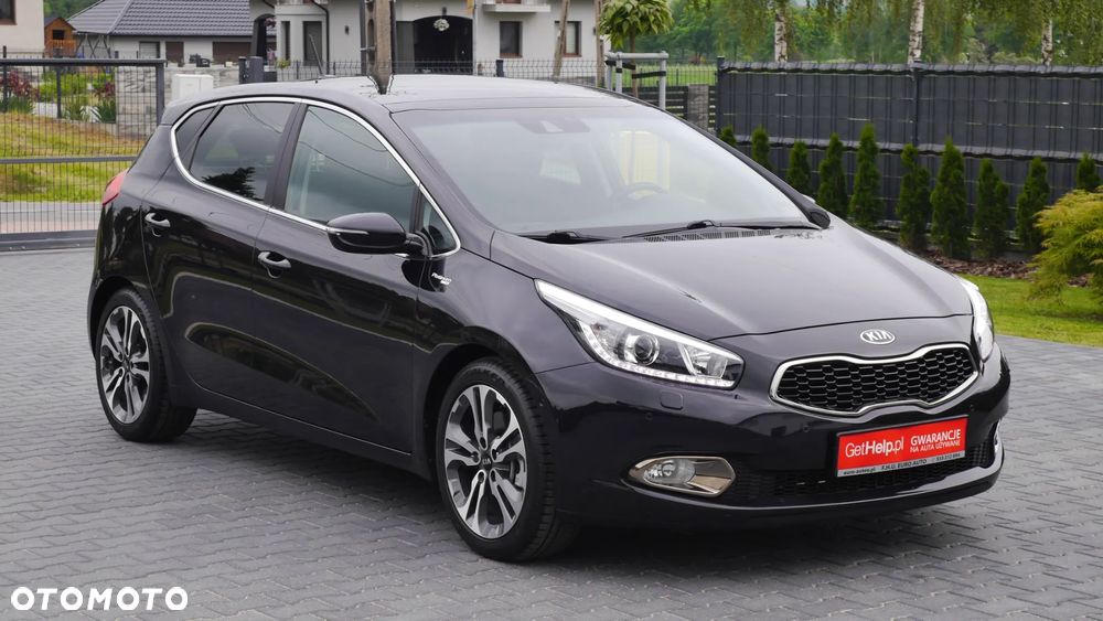 Kia Ceed 1.6 GDI ISG Platinum Edition - 12