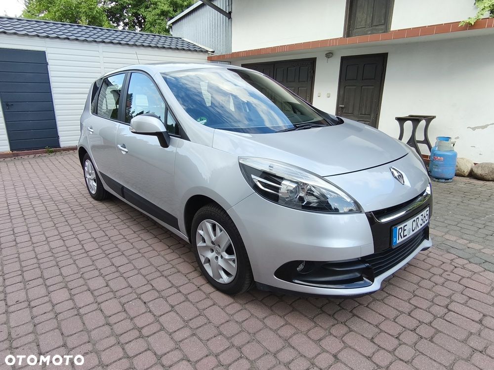 Renault Scenic 1.6 16V 110 TomTom Edition - 6