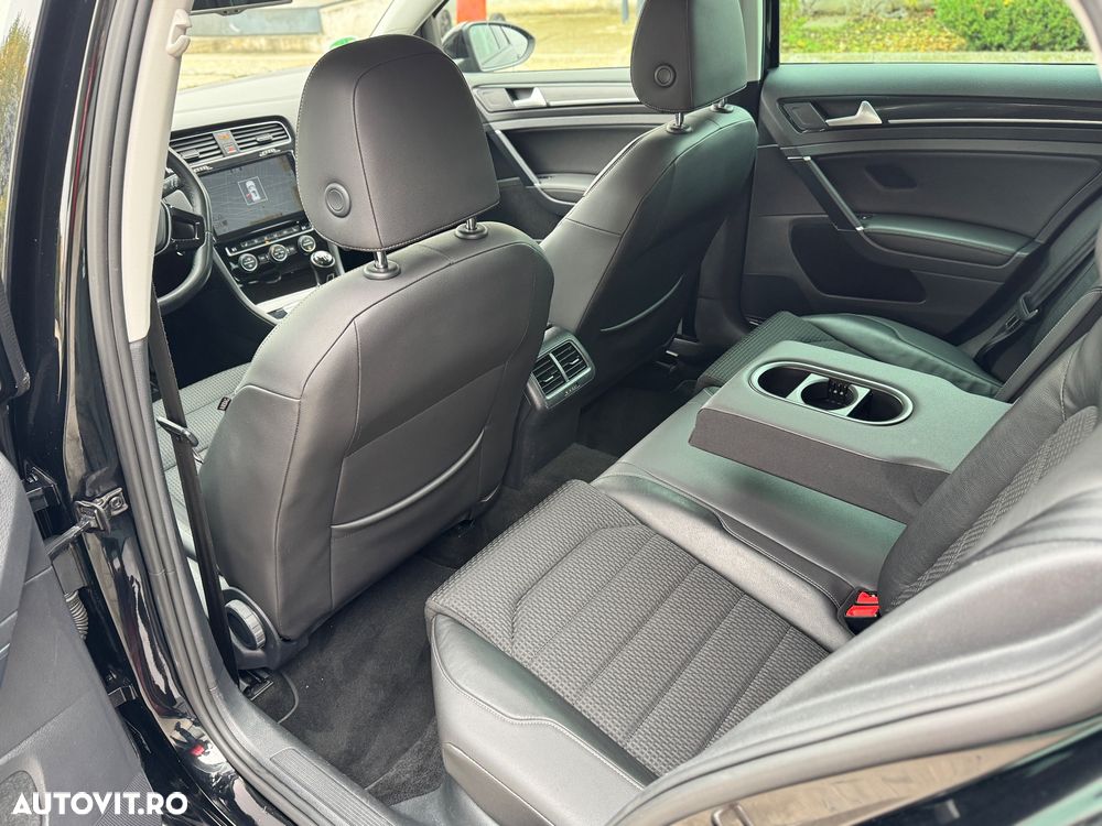 Volkswagen Golf 2.0 BlueTDI Highline - 12