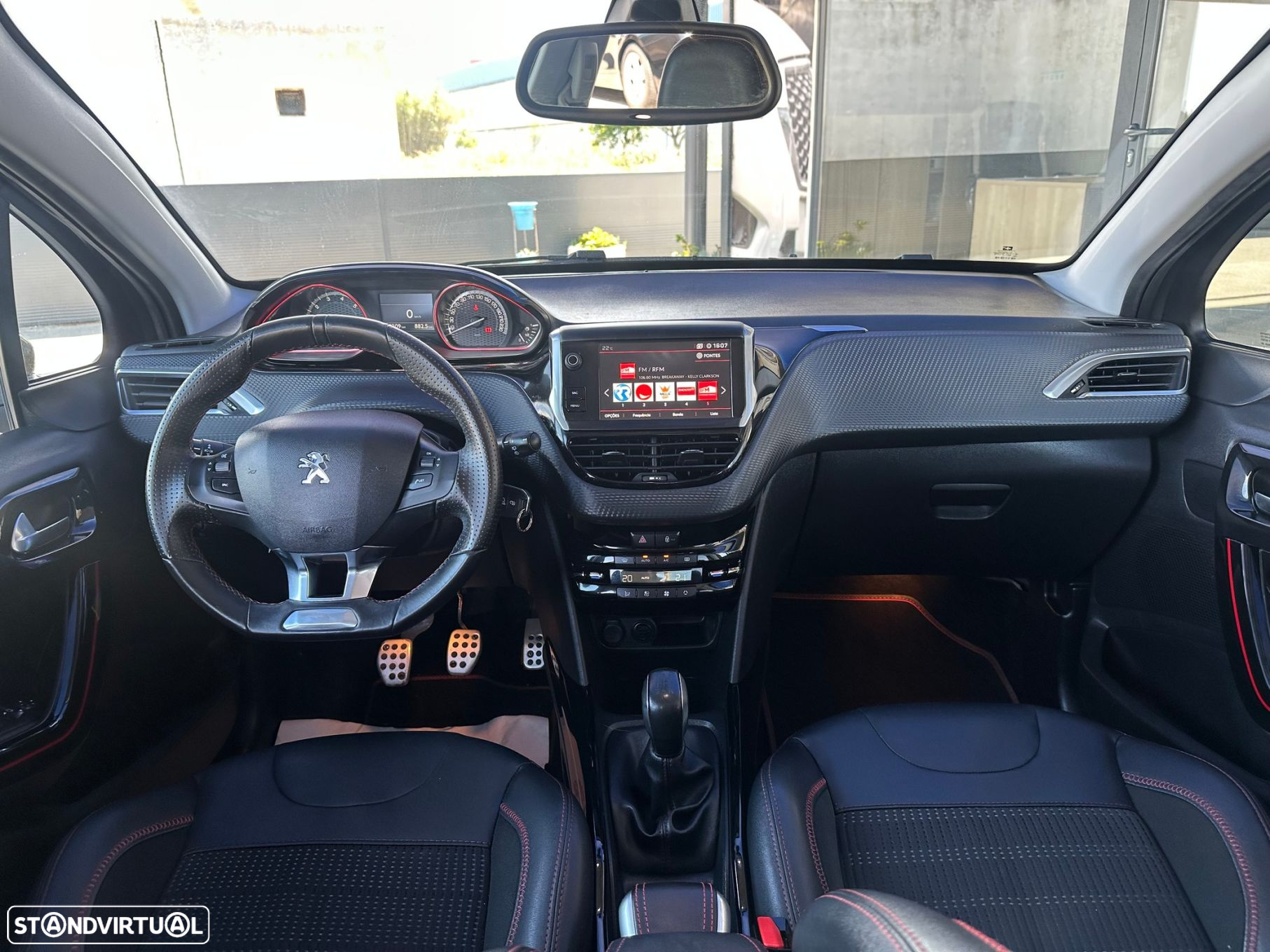 Peugeot 2008 1.2 PureTech GT Line - 5