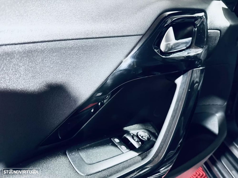 Peugeot 208 1.2 PureTech Style - 29