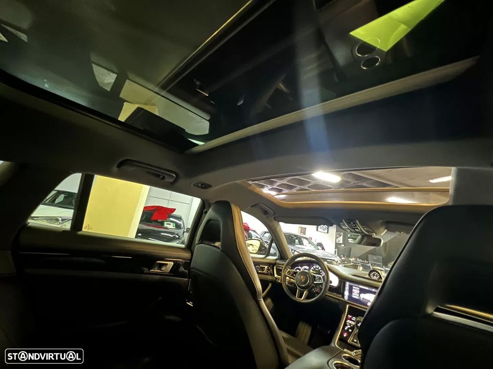 Porsche Panamera Sport Turismo 4 E-Hybrid - 11