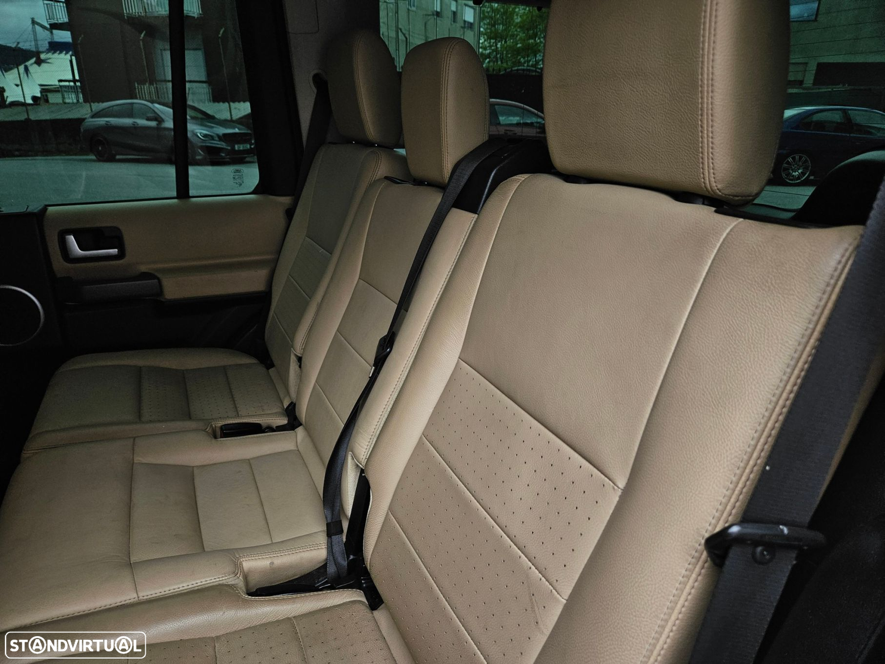 Land Rover Discovery - 32