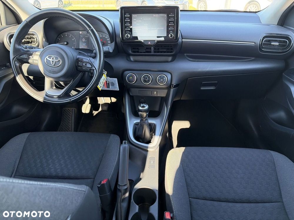 Toyota Yaris 1.5 Comfort - 12
