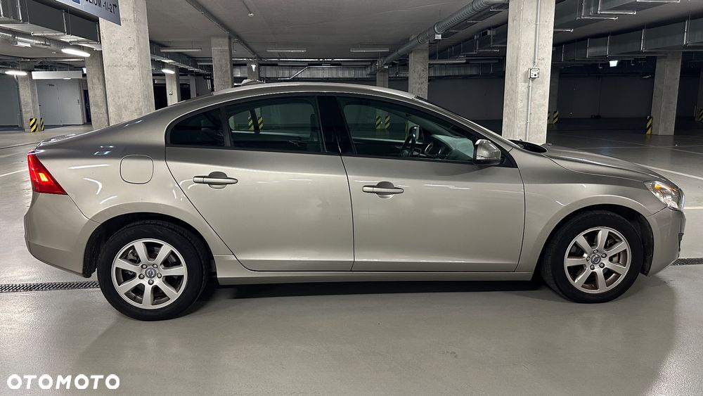 Volvo S60 - 18