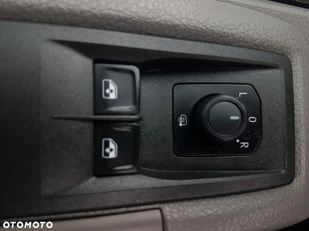 Volkswagen CRAFTER CHŁODNIA MROŹNIA AGREGAT IZOTERMA GRZANIE DŁUGI WYSOKI KLIMA TEMPOMAT - 9