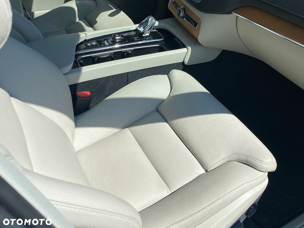 Volvo XC 90 B5 D AWD Inscription - 11
