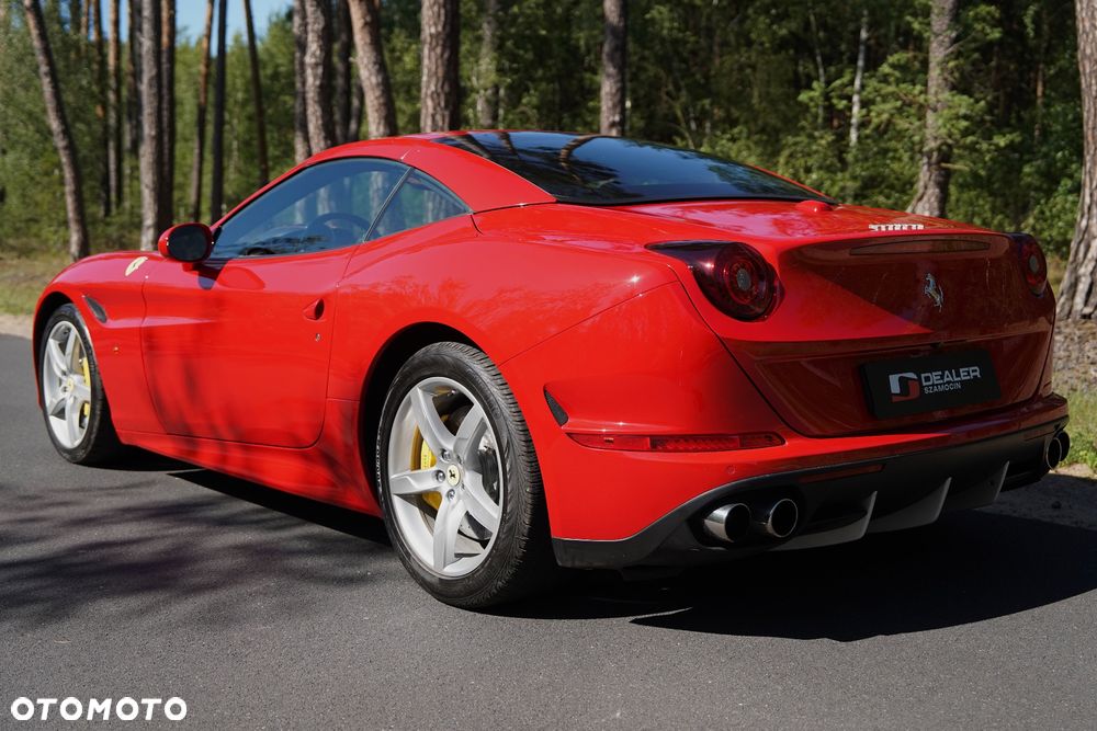 Ferrari California T - 28