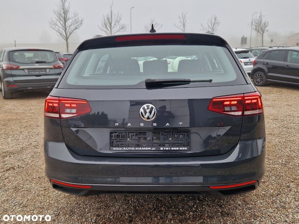 Volkswagen Passat - 29