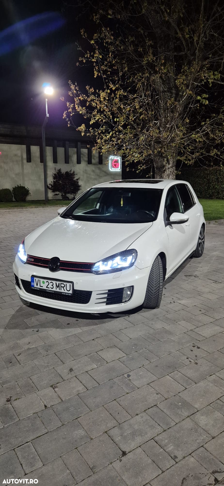 Volkswagen Golf 2.0 TDI DPF DSG GTD - 2