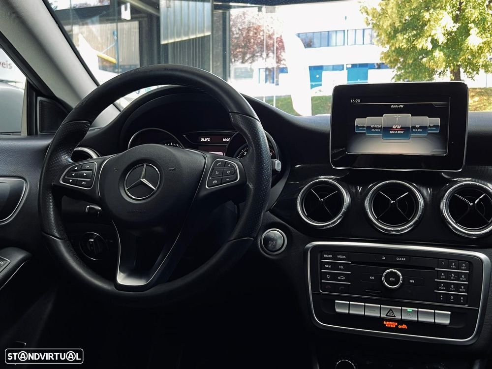 Mercedes-Benz CLA 180 d Shooting Brake Urban Aut. - 23