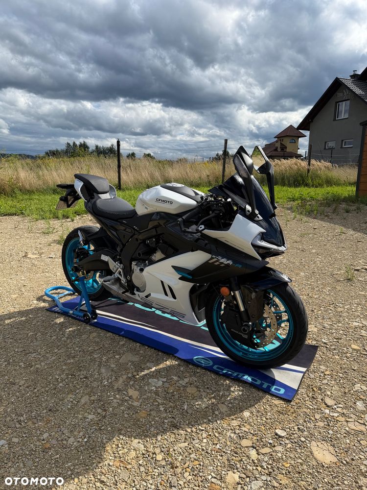 CFMoto 675SR - 1