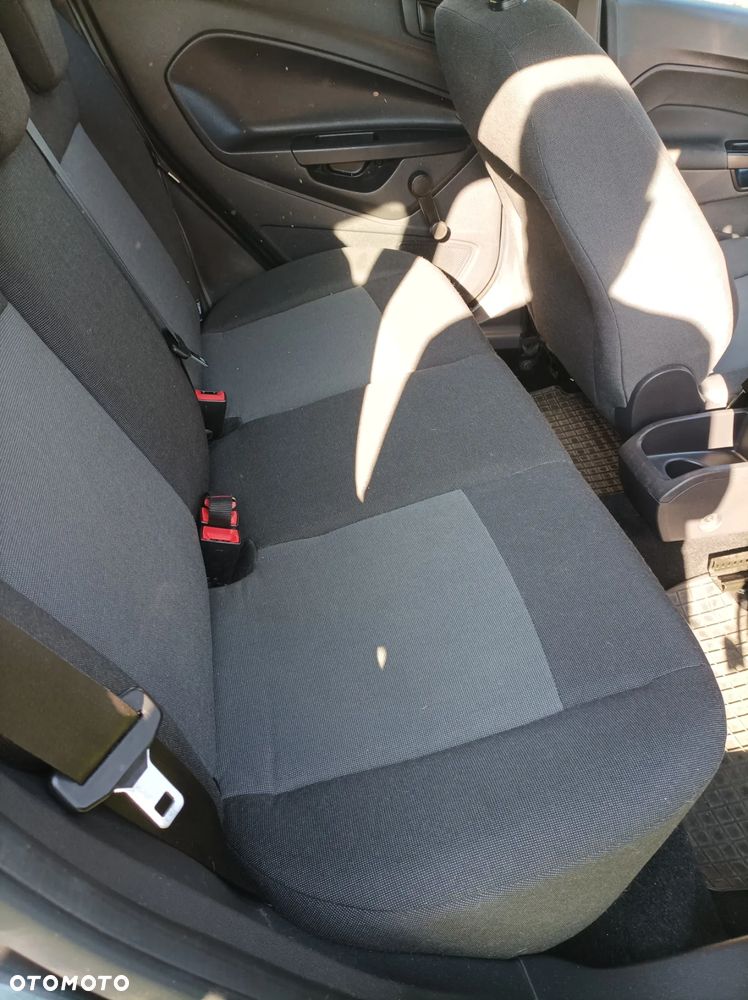 Ford Fiesta - 7