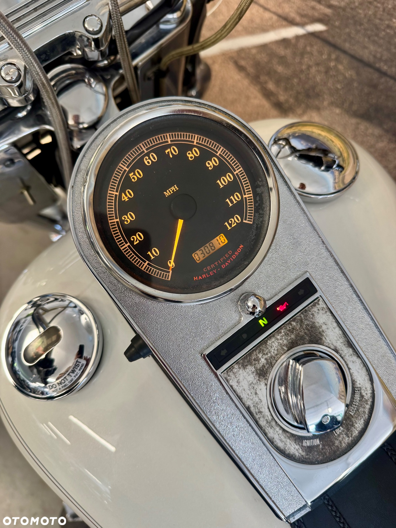 Harley-Davidson Softail Heritage Classic - 12