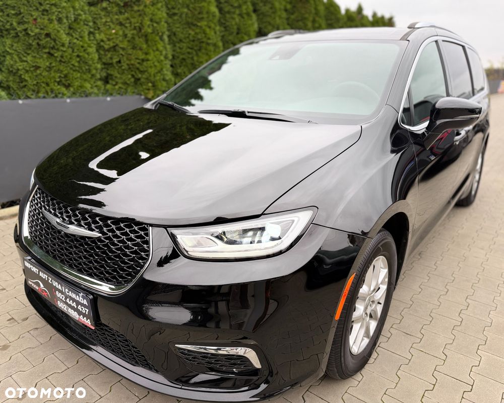 Chrysler Pacifica - 3