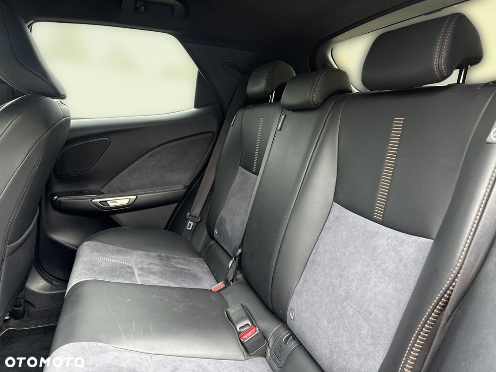 Lexus LBX 1.5 Hybrid Cool - 16