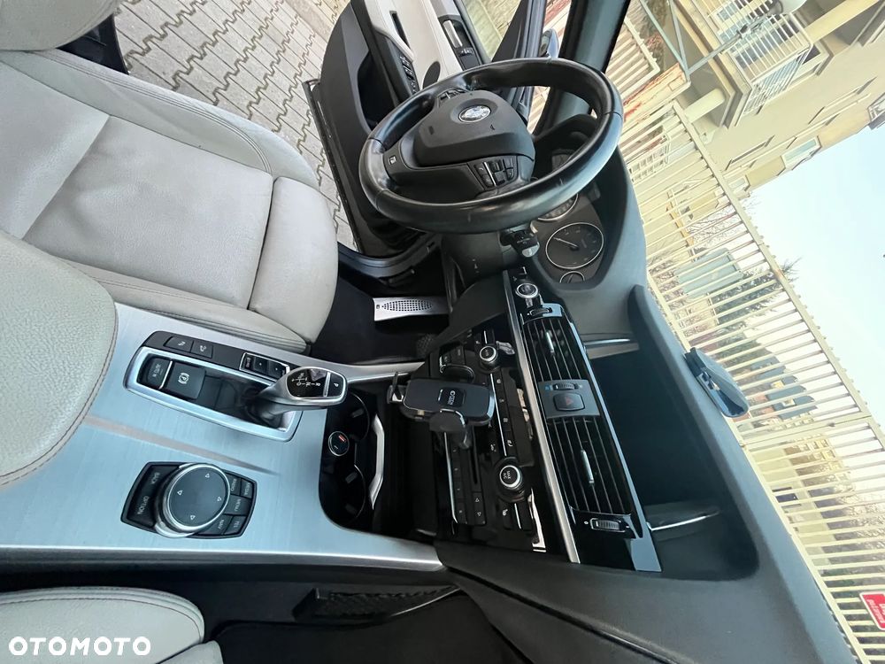 BMW X3 xDrive28i - 11