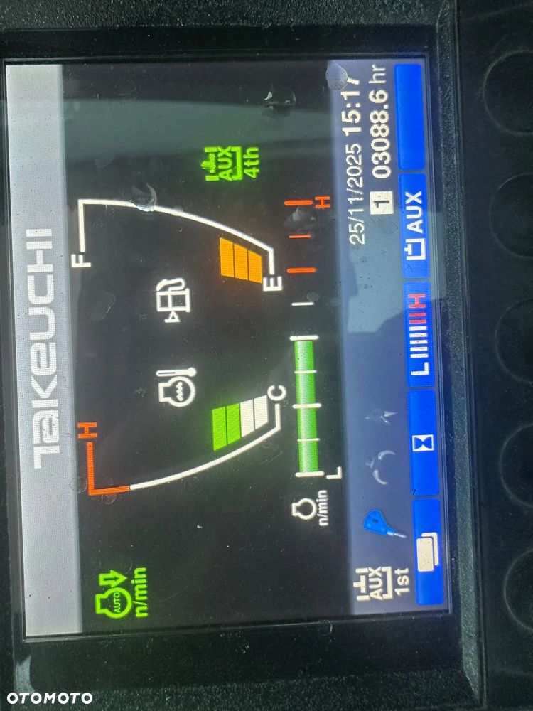 Takeuchi TB230 V3 - 9
