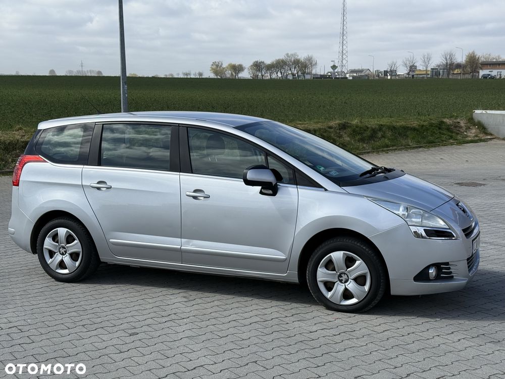 Peugeot 5008 - 6