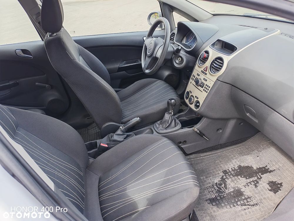 Opel Corsa 1.2 16V Enjoy - 13