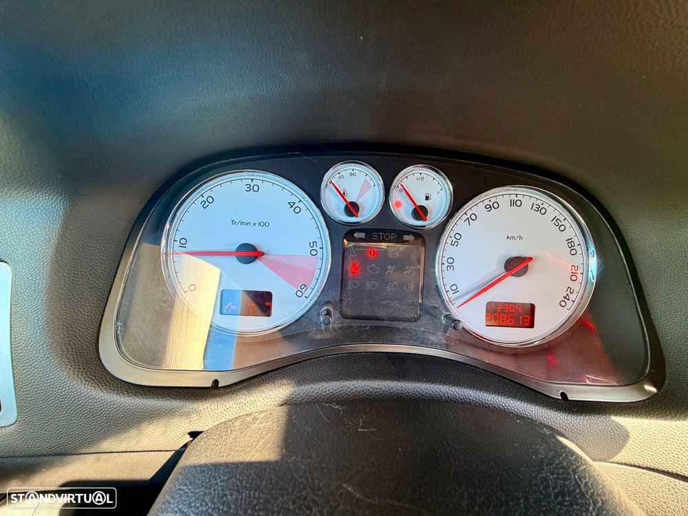 Peugeot 307 CC 2.0 HDi Sport - 27