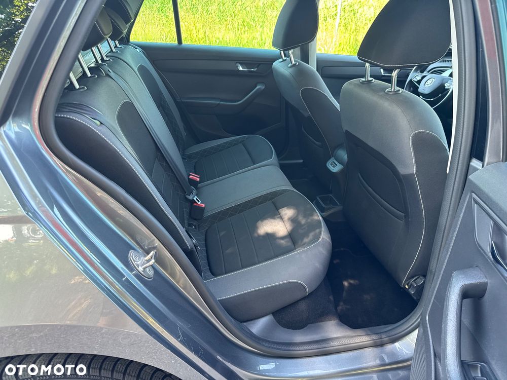 Skoda Fabia 1.0 TSI Ambition Plus - 29